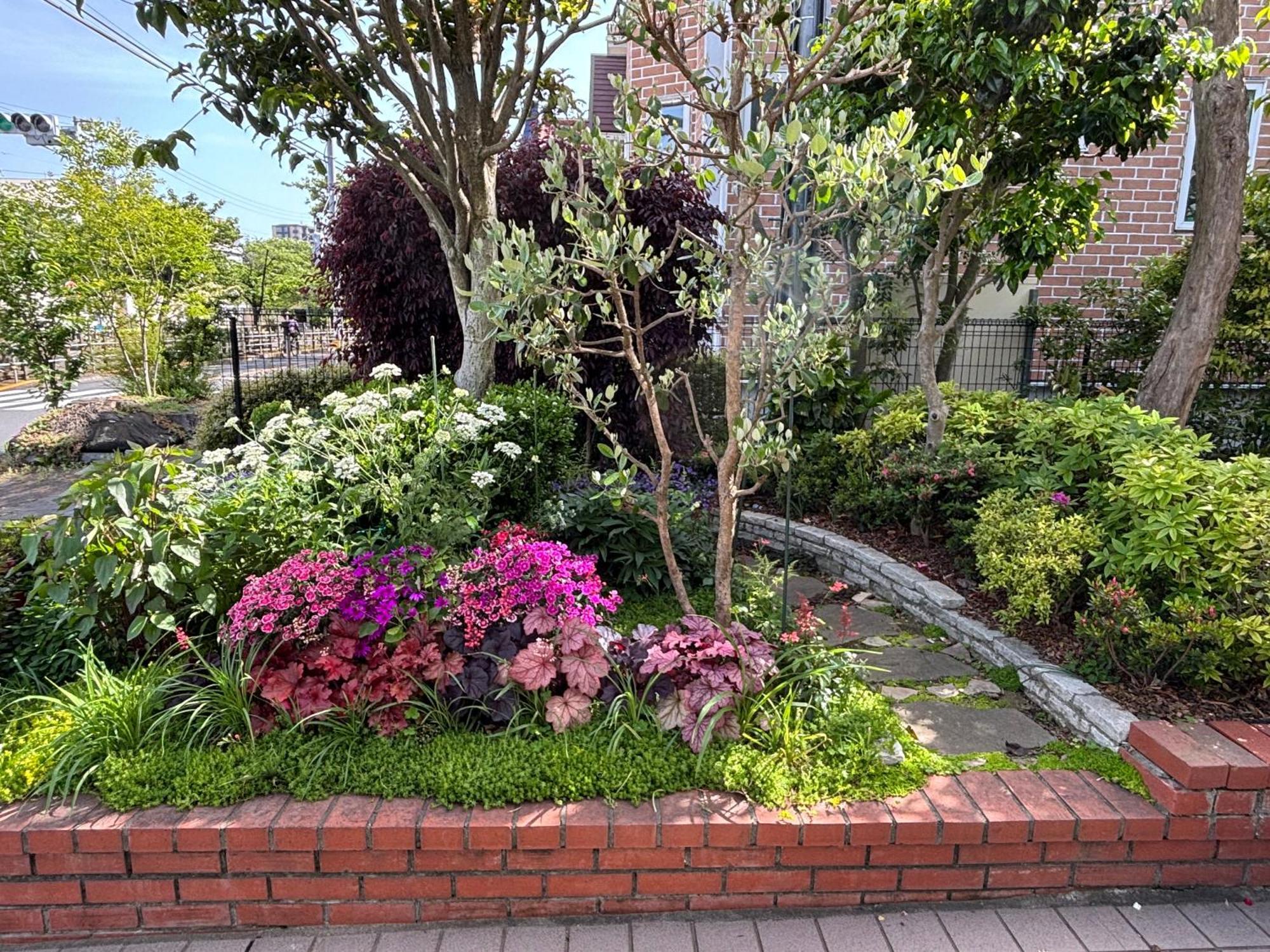 S & K Garden House Apartment *